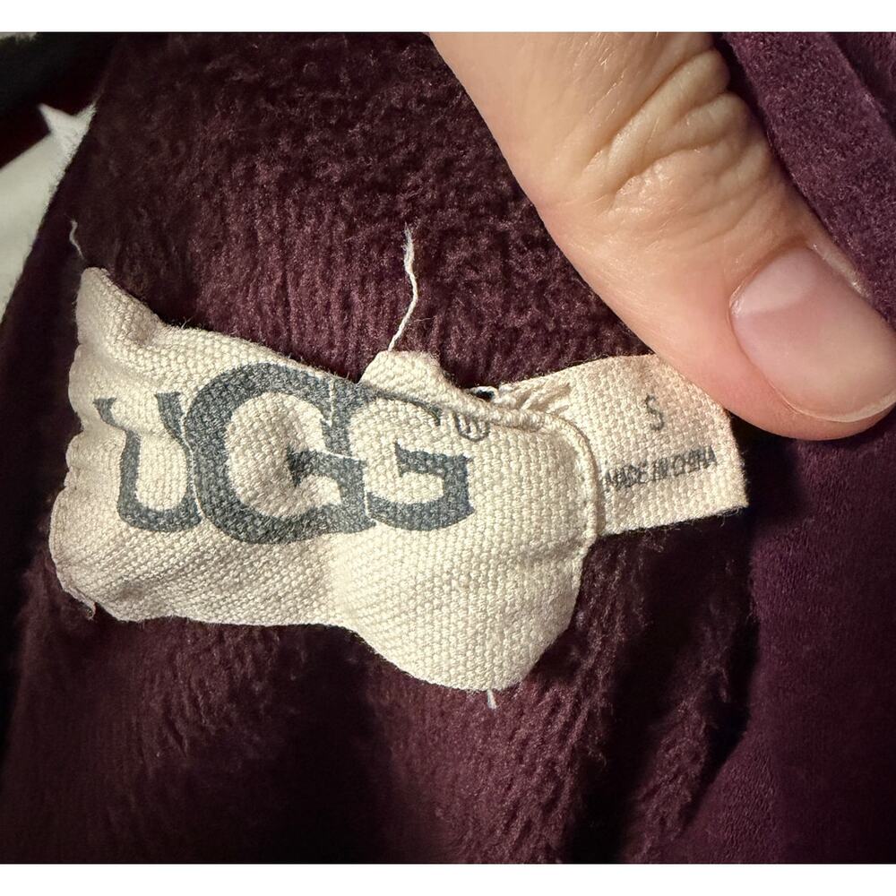 Ugg Maroon Robe Size Small - Picture 3 of 5